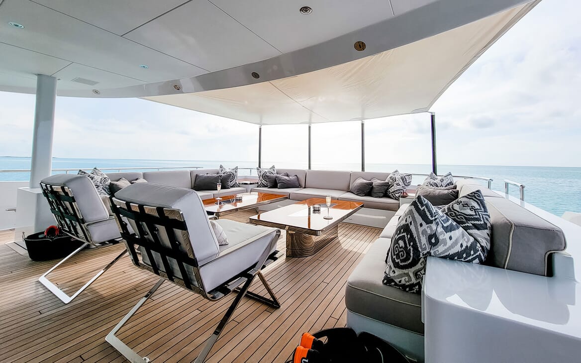 Motor Yacht KNIGHT Aft Deck Seating