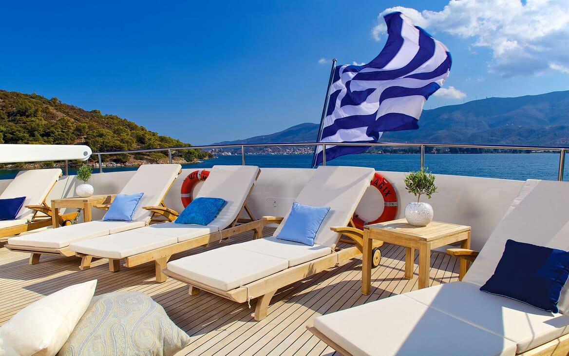 Motor Yacht MAGIX Aft Sun Loungers