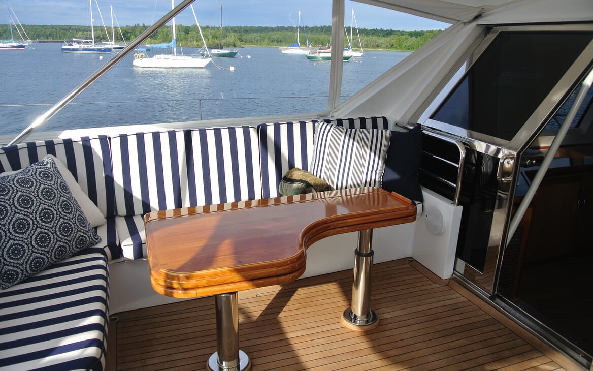 Sailing Yacht Seaquell outdoor seating