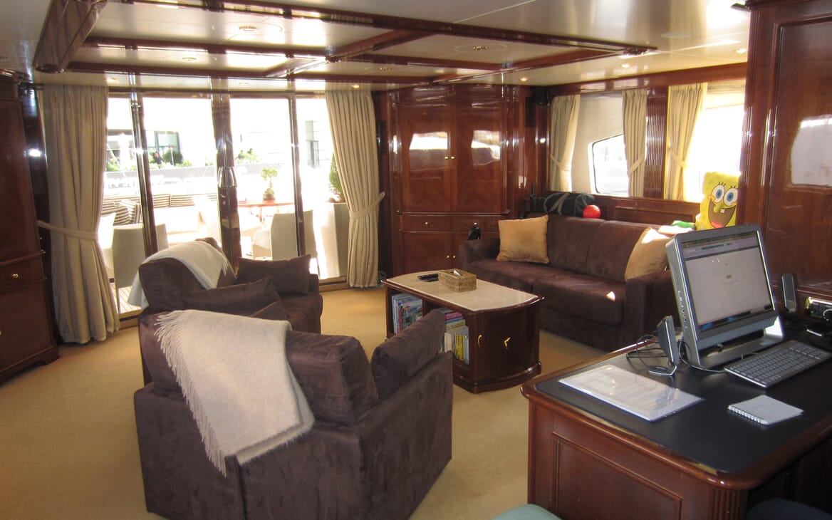 Motor Yacht Satine study