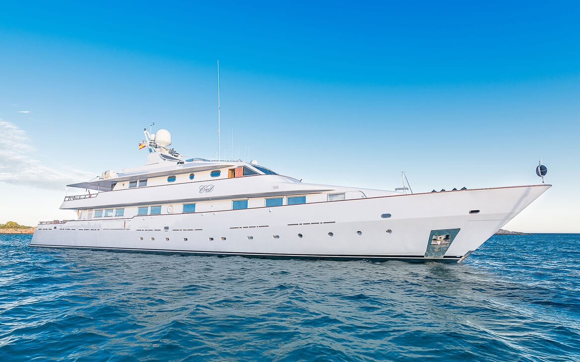 Motor Yacht CD TWO Exterior Profile