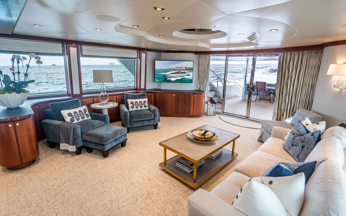 Motor Yacht RISK & REWARD Main Deck Salon with TV
